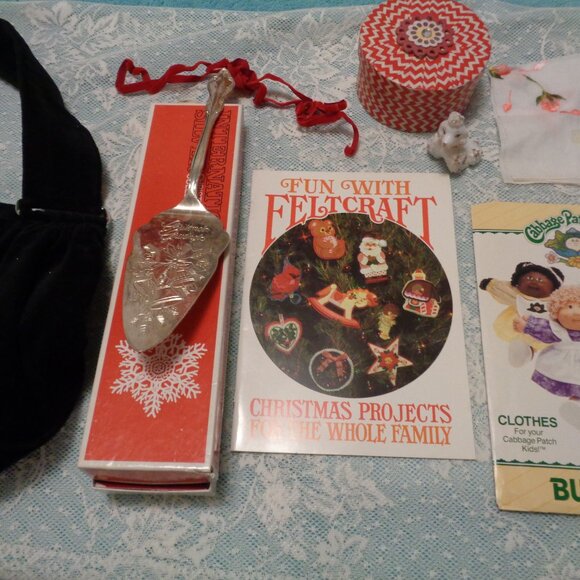 RETRO VELVETEEN BLK PURSE PIE SERVER CABBAGE KID PATTERN FELT FUN POODLE… - Picture 1 of 14